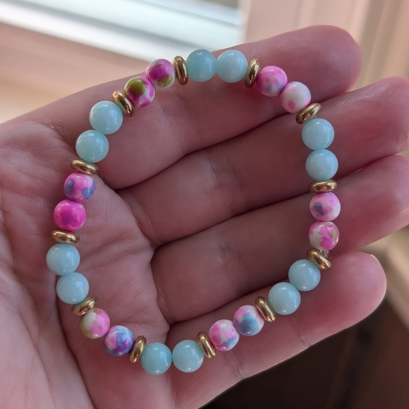 Spring Time Beaded Bracelet - Picture 3 of 4